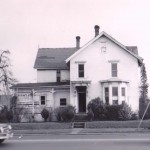 Jason Lee House with many Victorian additions as it looked standing at its original location at E Street along Broadway in Salem, prior to its move. WHC M3 1993-102-0003.