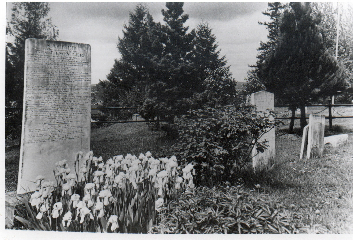 Jason Lee's original headstone in Lee Memorial Cemetery.