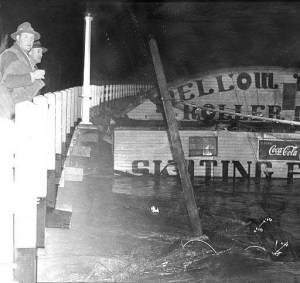 Mellow Moon Skating Rink against the bridge during January 1943 flood. Photo Credit: Salem Public Library - Ben Maxwell collection #12002 