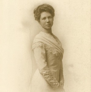 Portrait of Della Bradley Stamps, c. 1900. Willamette Heritage Center 0063.001.0059.001.61