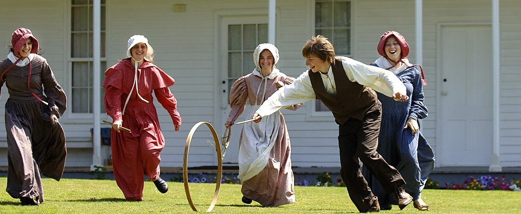 Kids at play on the Willamette Heritage Center grounds